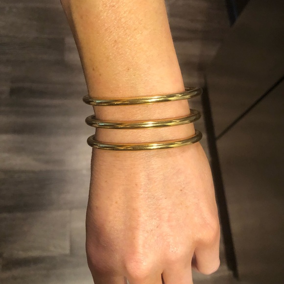 Gold Cuff - Picture 5 of 6